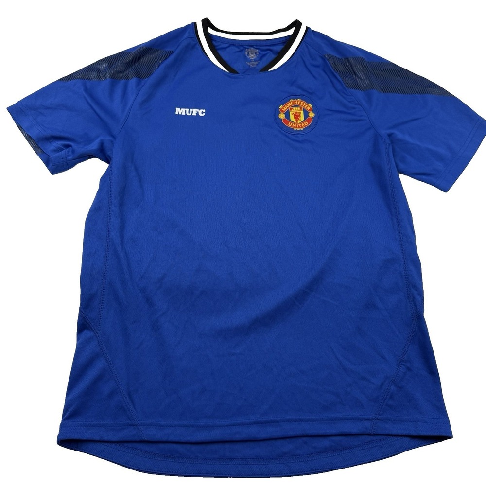 Manchester United Soccer Jersey Tee Size Medium Blue Chest Patch Back Spell‎ Out